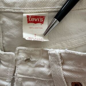 Levi’s Y2K White Orange Tab Distressed Jeans, 26